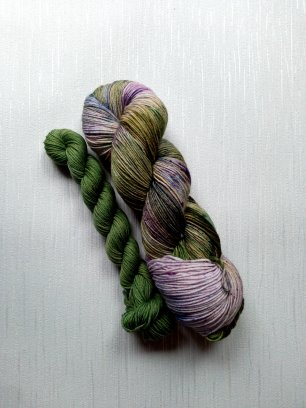 Heath handdyed yarn Sockset.  image 0