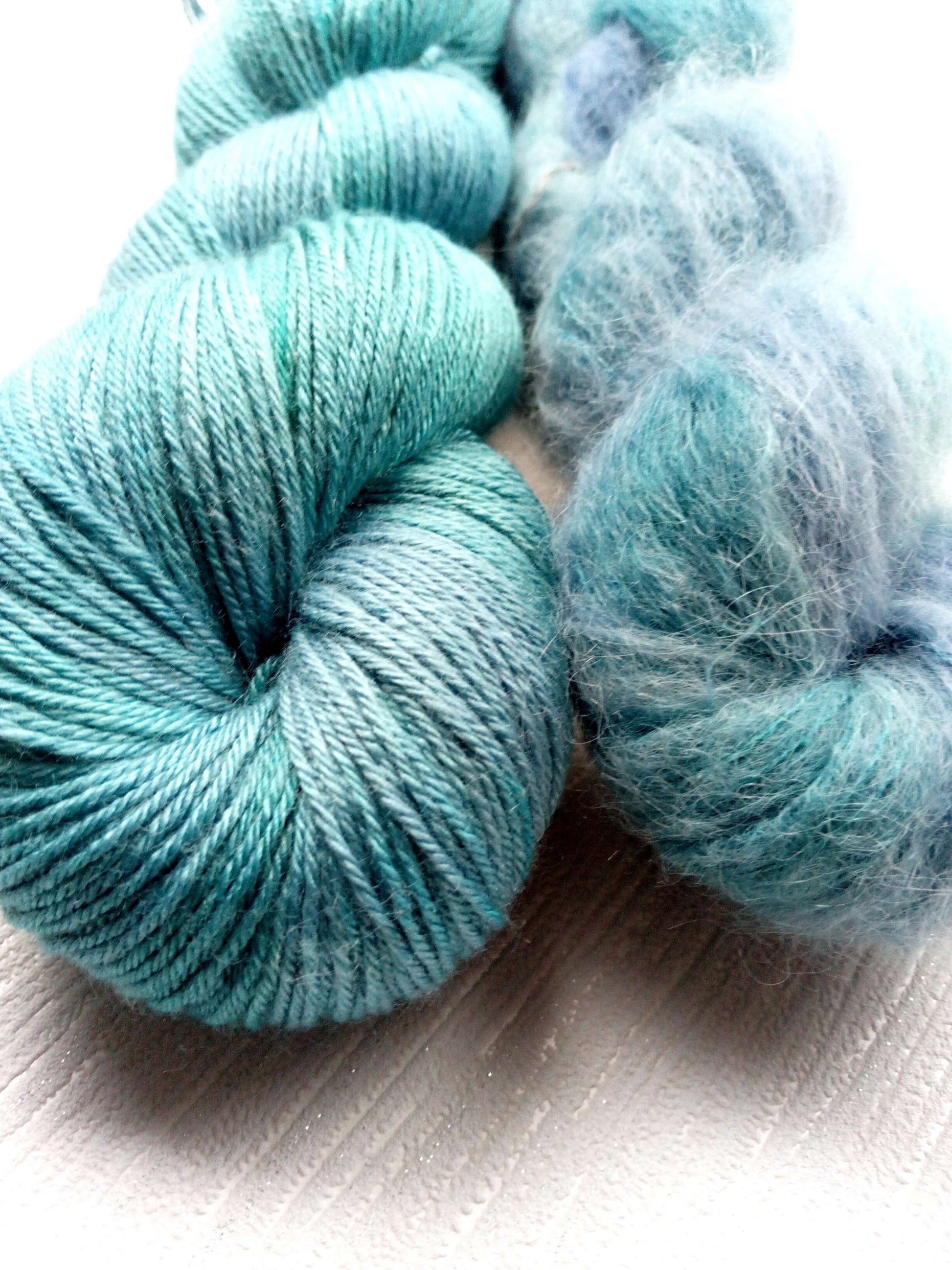 Lily pond Handdyed Yak silk or Alpaca suri silk image 2