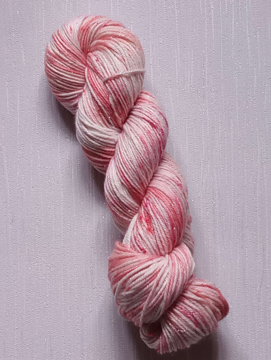 Peachy blush  handdyed yarn. image 0