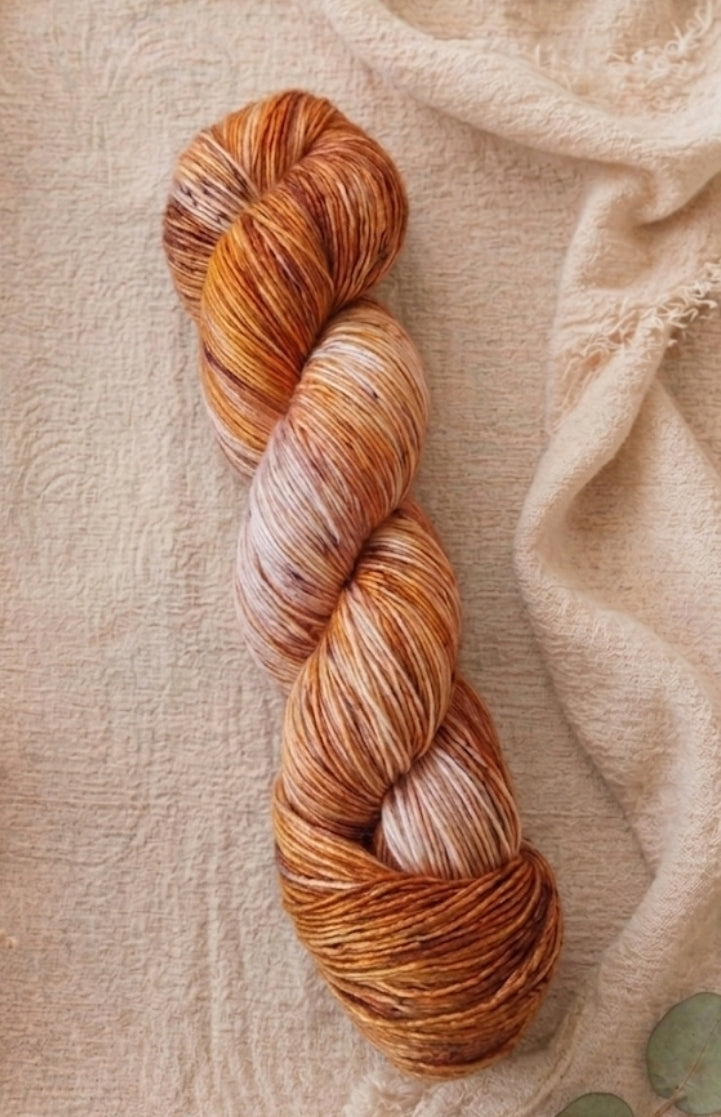 The time travellers wife ~ It is only memory that holds me here ~ Sock set