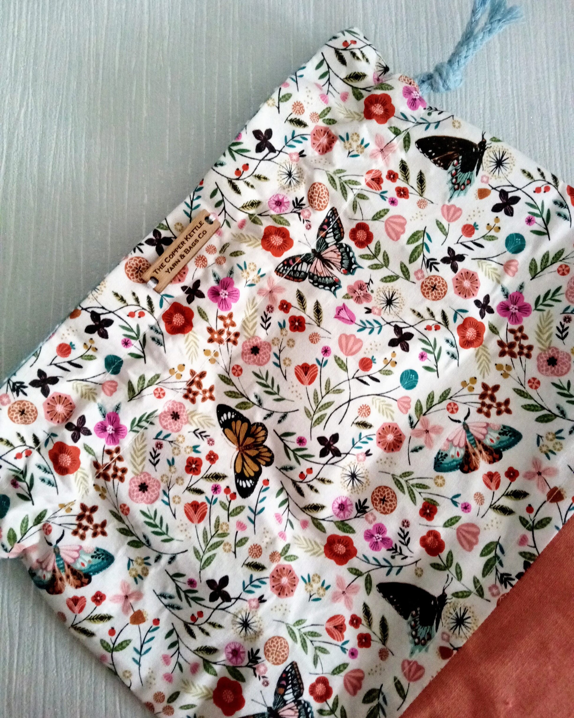 Spring floral fabric and linen drawstring bag. image 1