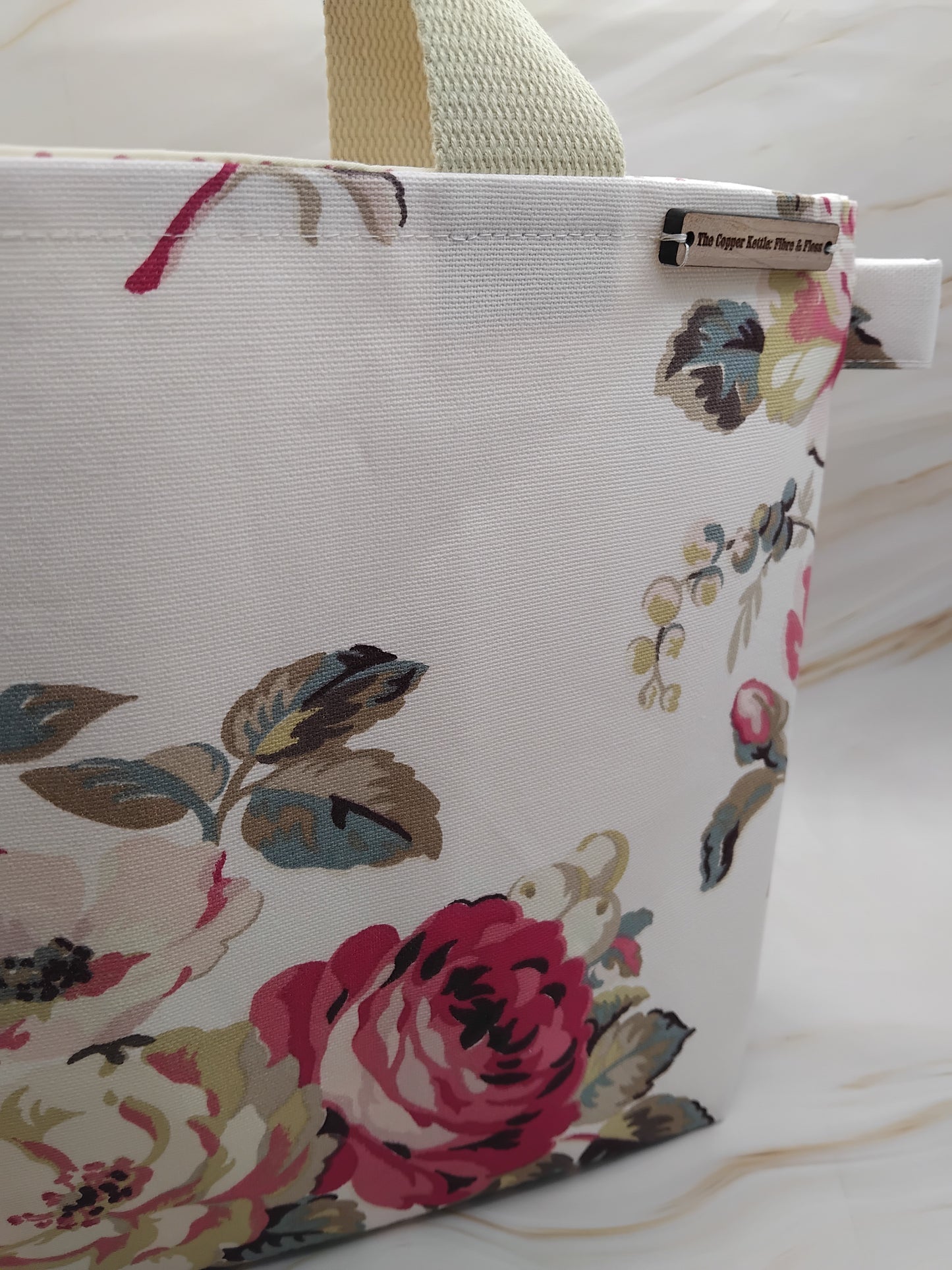  Vintage roses ~ Cath Kidson ~ Tote ~ Knitting and crochet project image 0