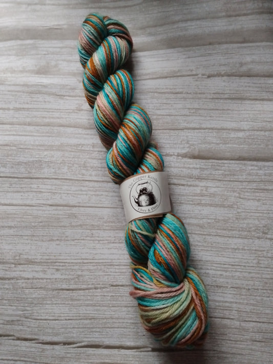 Nixie ~ Self striping yarn