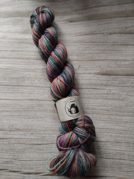 Faye ~ Self striping yarn