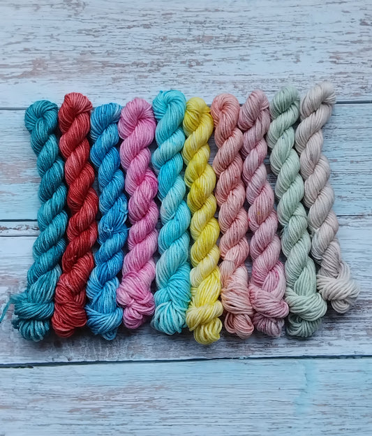 Emily in Paris ~ Mini skeins ~ Colour palette
