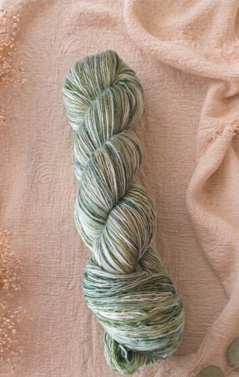 The time travellers wife ~ The world is your natural element ~ Sock set